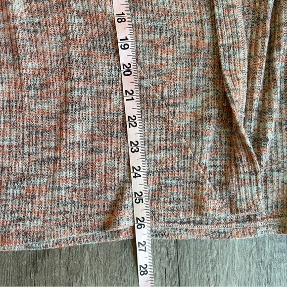 Maurices short sleeve open front top oversized Size L/XL - Picture 9 of 9